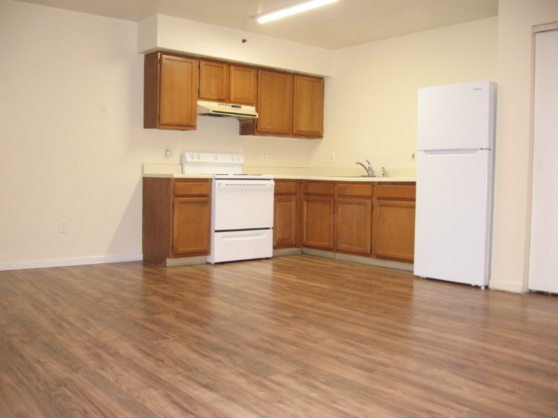 641 S Woodward St - Photo 2 of 7