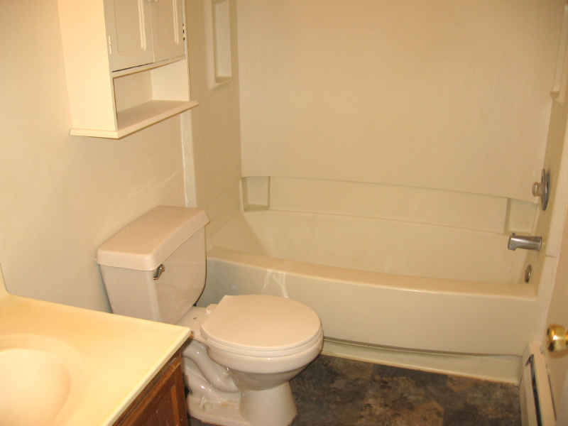 641 S Woodward St - Photo 5 of 7