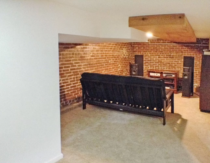 4524 Beach Ct - Photo 7 of 21