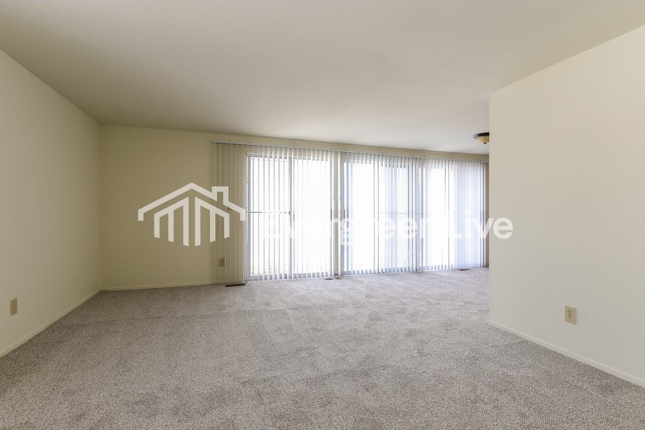 5839 Troy Villa Blvd - Photo 2 of 15