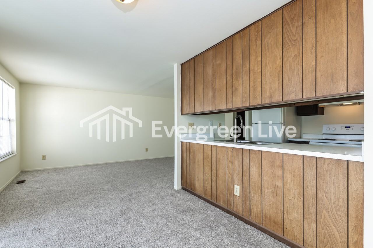 5839 Troy Villa Blvd - Photo 5 of 15