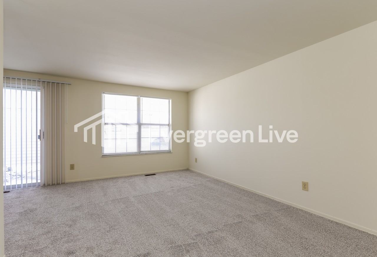 5839 Troy Villa Blvd - Photo 7 of 15