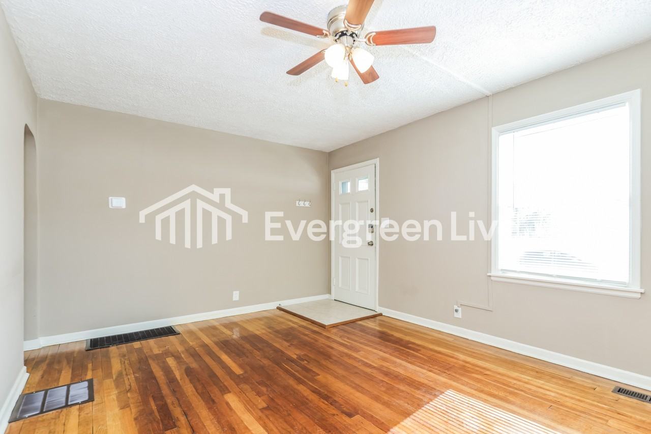 4351 Elliot Ave - Photo 3 of 14