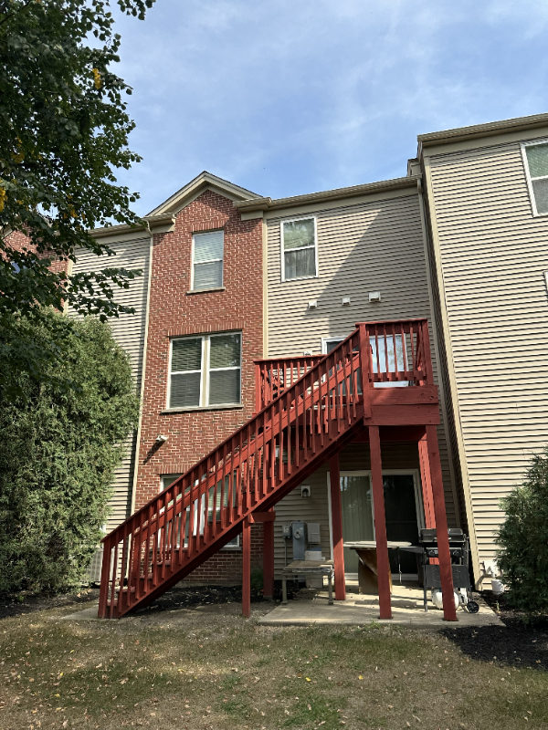 1527 Yellowstone Dr - Photo 4 of 20