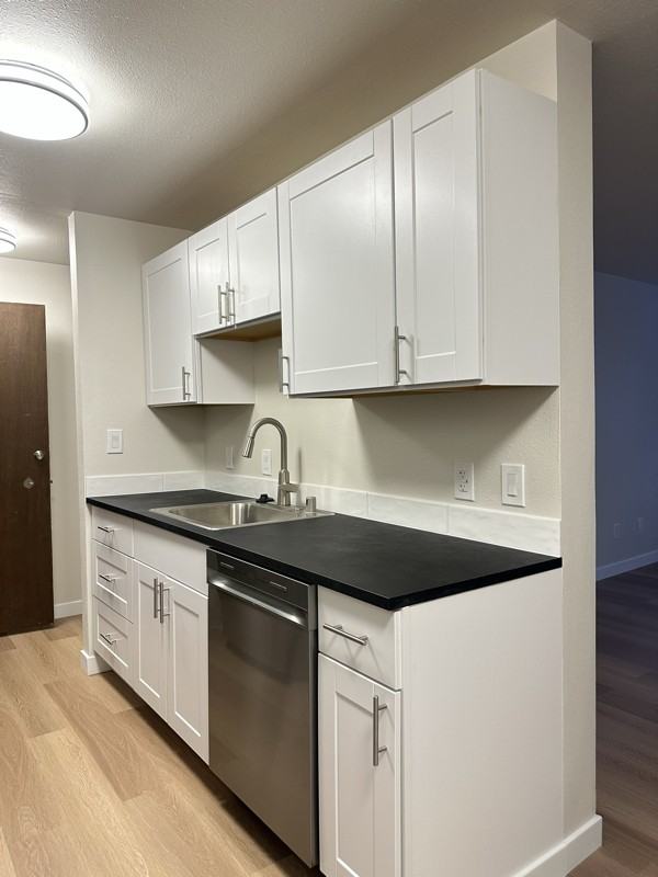 8714 35th Ave Ne #201 - Photo 4 of 12