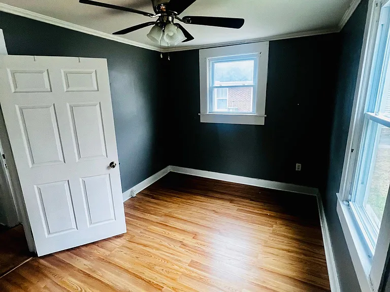 513 Creswell Ave - Photo 6 of 13