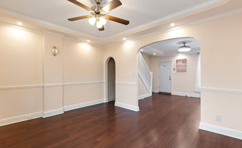 415 N East Ave - Photo 5 of 15