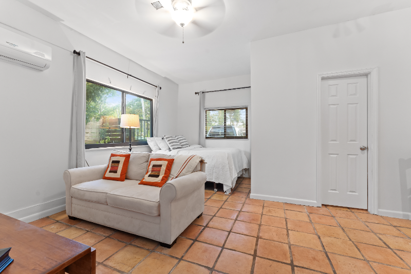 3371 Sw 22nd St #1 - Photo 5 of 18