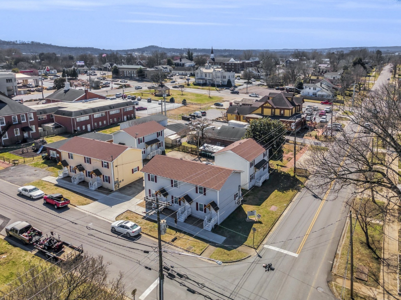 219 W Flower St #D1 - Photo 2 of 9