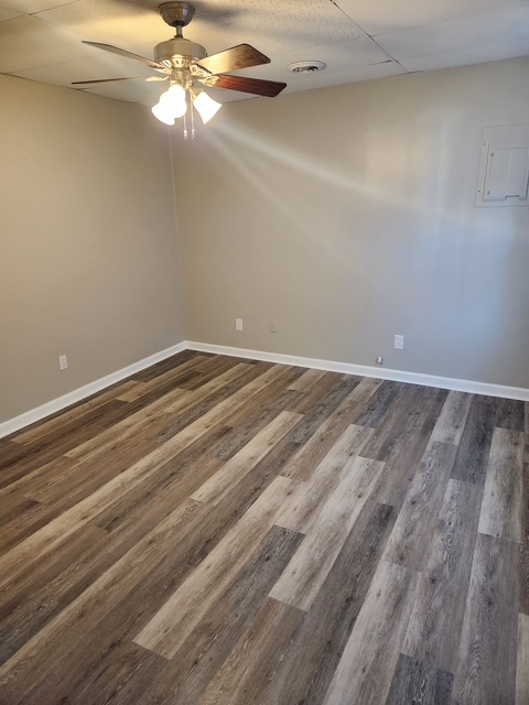 219 W Flower St #D1 - Photo 4 of 9