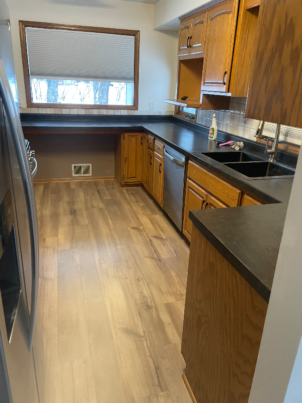 201 91st Ave Ne - Photo 4 of 8