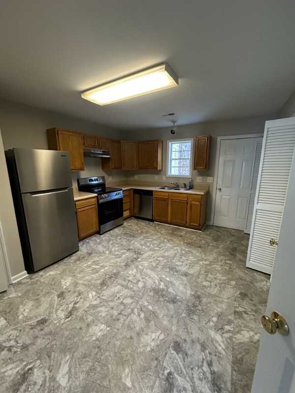 833 Brickwood Ct - Photo 5 of 13