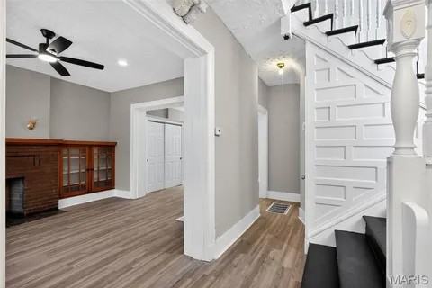 4152 Delmar Blvd - Photo 4 of 13