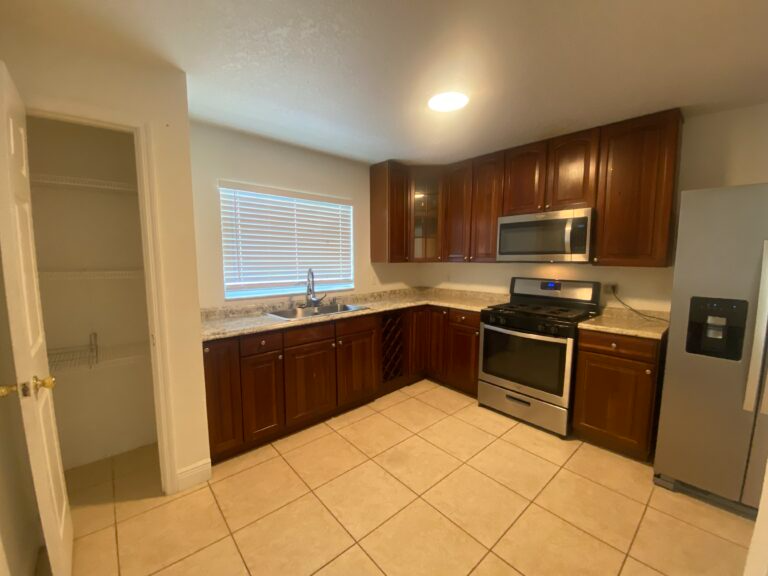 2633 Ginger Mill Blvd - Photo 4 of 11