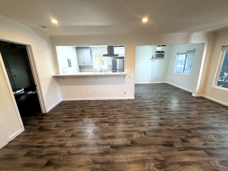 1040 N Sierra Bonita Ave #1 - Photo 6 of 38