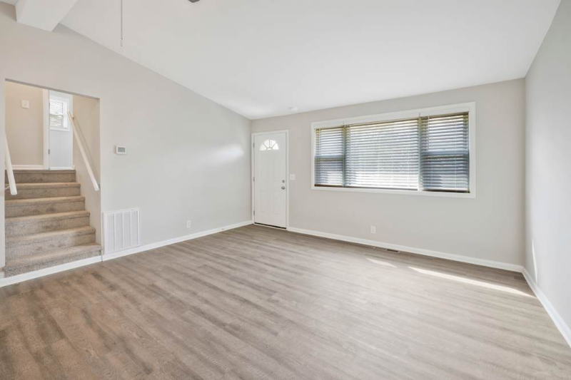6019 Lopez Ln - Photo 2 of 11