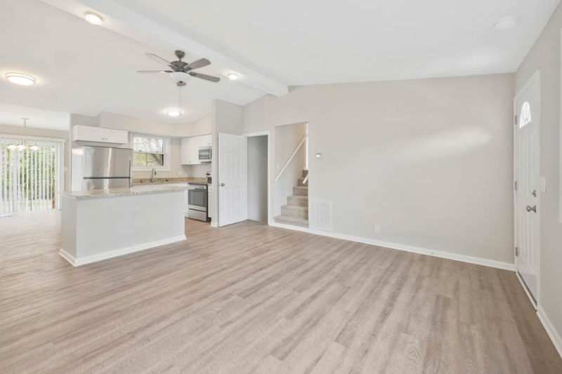 6019 Lopez Ln - Photo 3 of 11
