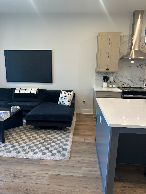 1296 Longreen Ter Nw #7 - Photo 3 of 14