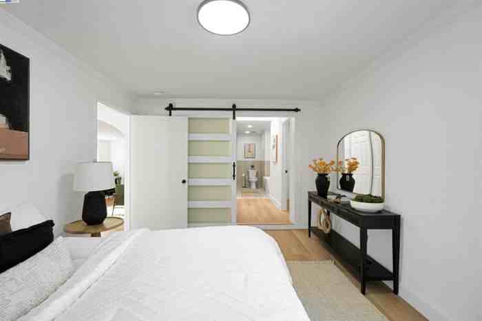 2126 Gross St - Photo 7 of 18