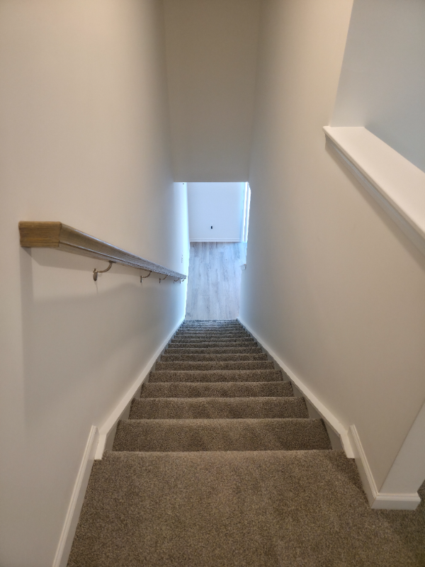 1173 Abbott St - Photo 7 of 18