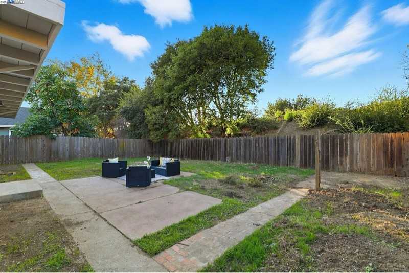 38345 Timpanogas Cir - Photo 7 of 18