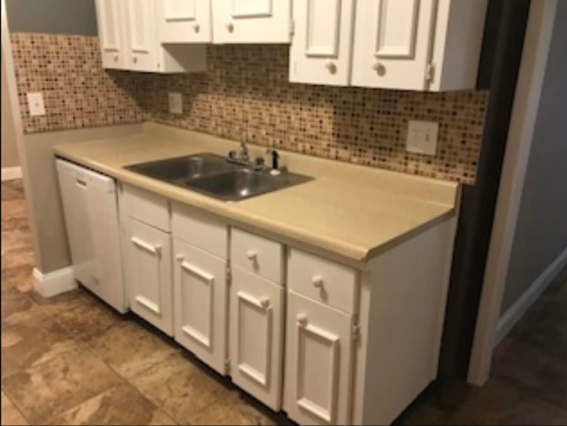 6821 Wildwood Ct - Photo 4 of 11