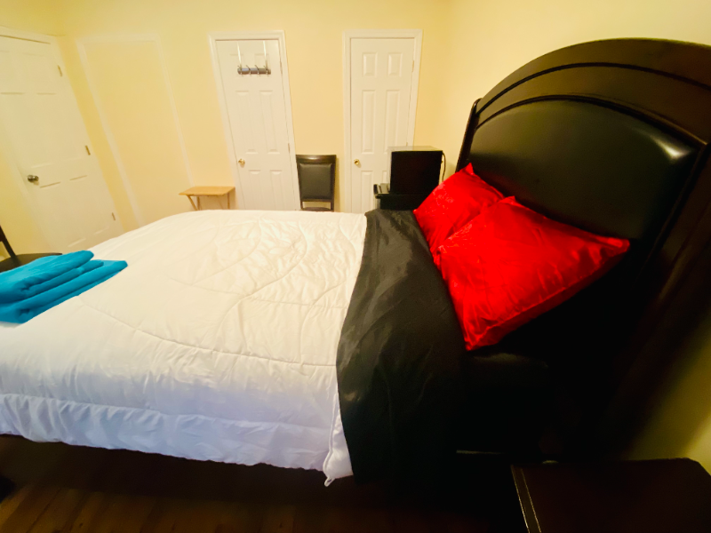 20 Vineyard Ave - Photo 4 of 9