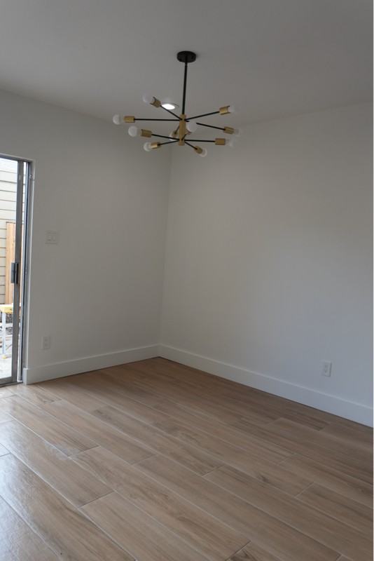 11840 Barryknoll Ln - Photo 3 of 22