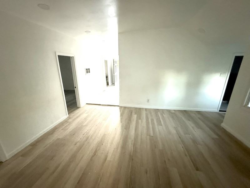 5247 Landis Ave - Photo 2 of 11