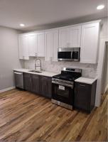 featured image of 412 Leslie St #1L