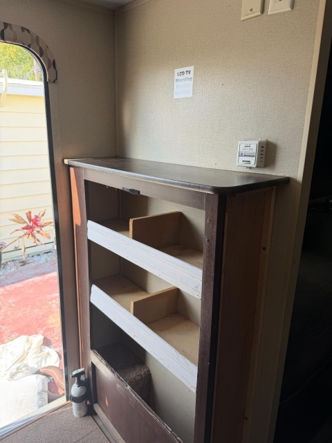 196 13th St - Photo 3 of 8