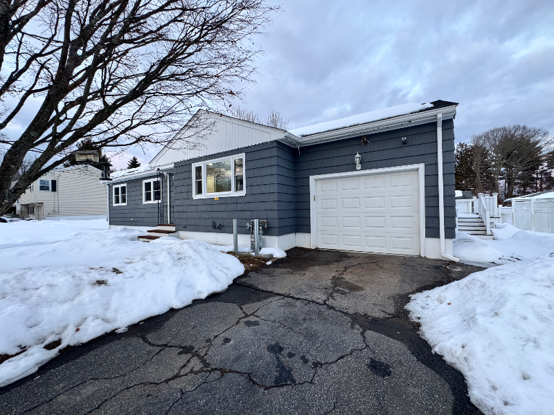 57 Grant St - Photo 2 of 15