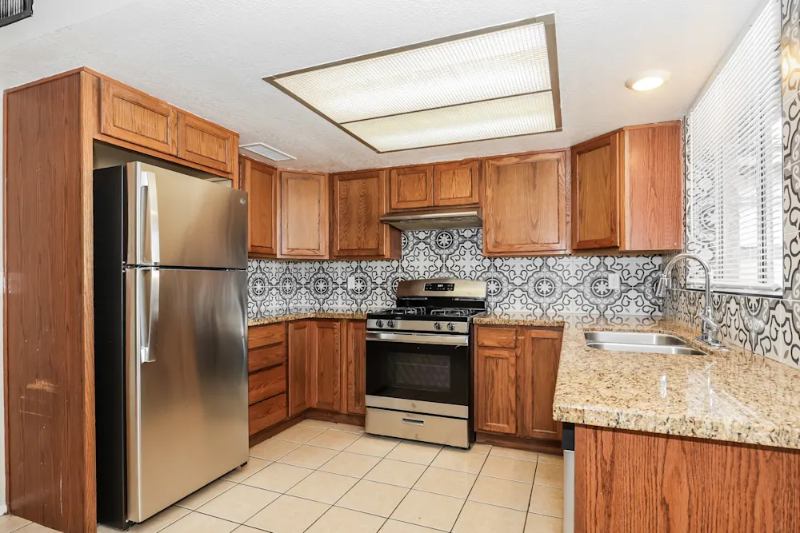 3011 N 86th Ave - Photo 4 of 12