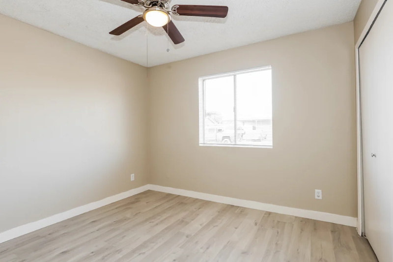 3011 N 86th Ave - Photo 7 of 12