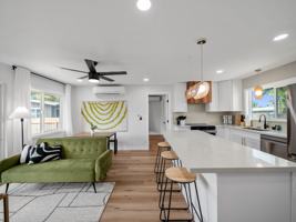 featured image of 338 Kalama St #D