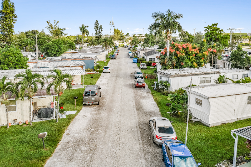 4732 Sw 46th Ln - Photo 2 of 6