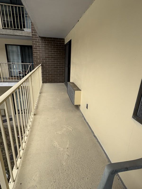 2106 Kanawha Blvd E - Photo 5 of 14