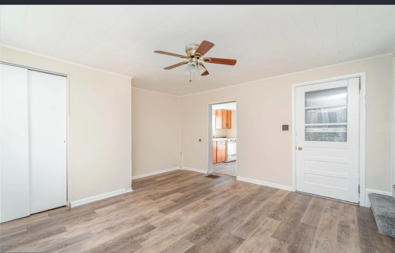 200 1/2 S Penn St #1-2 - Photo 3 of 11