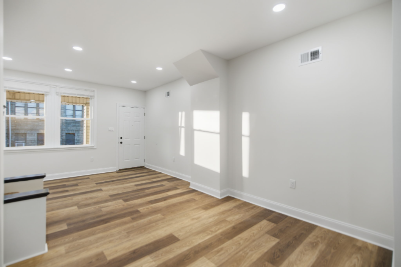 6313 N Garnet St - Photo 6 of 20