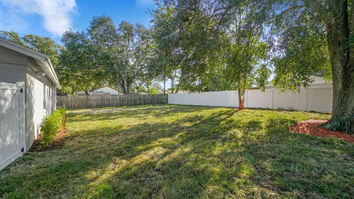 7906 Arabian Pl - Photo 3 of 24