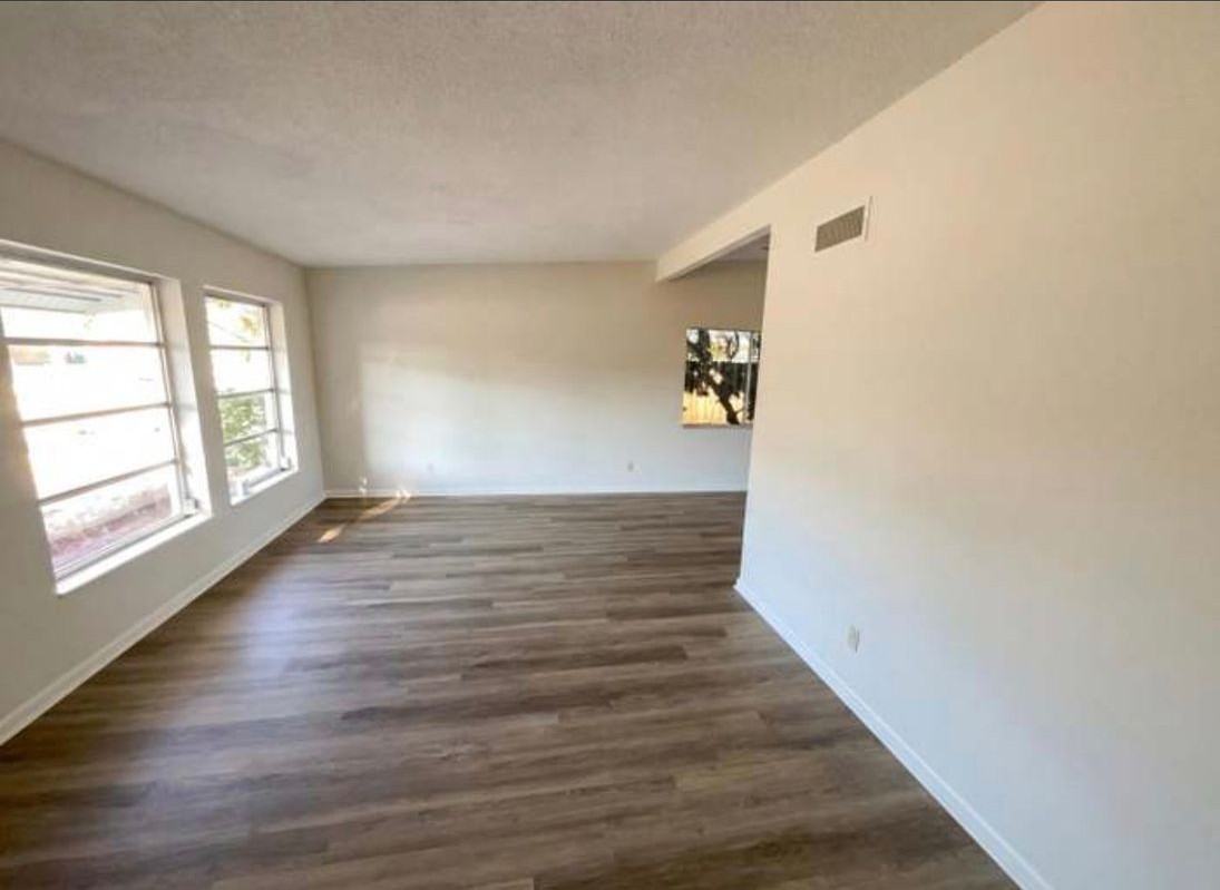 141 Se Calmoso Dr - Photo 2 of 24