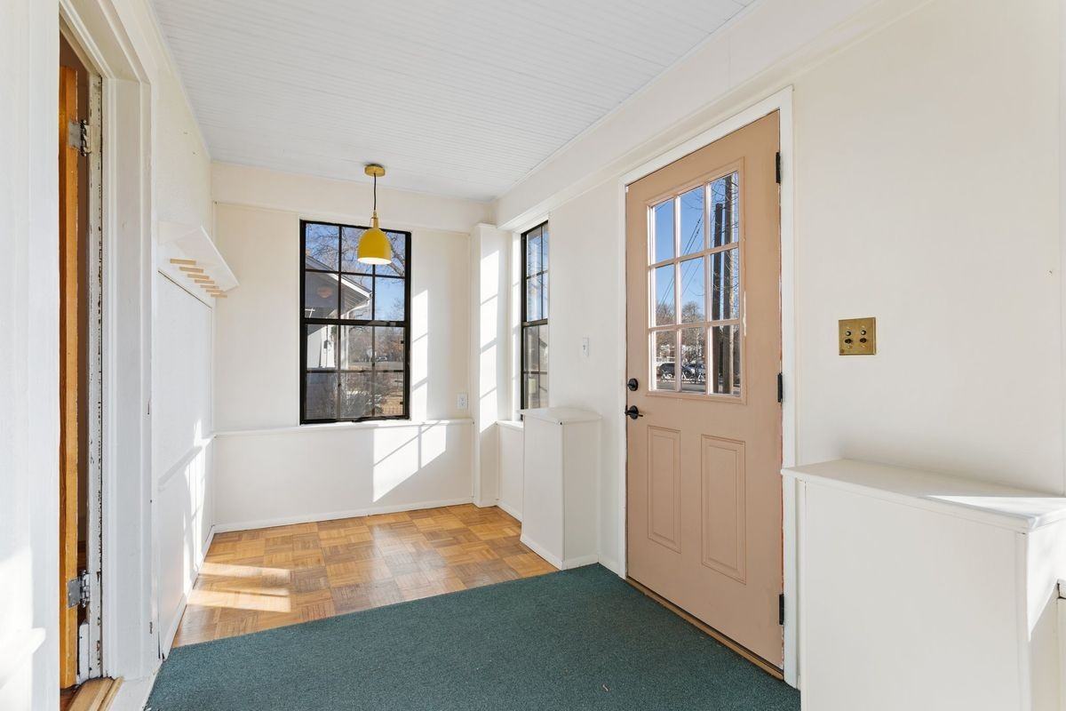 416 E Espanola St - Photo 6 of 25