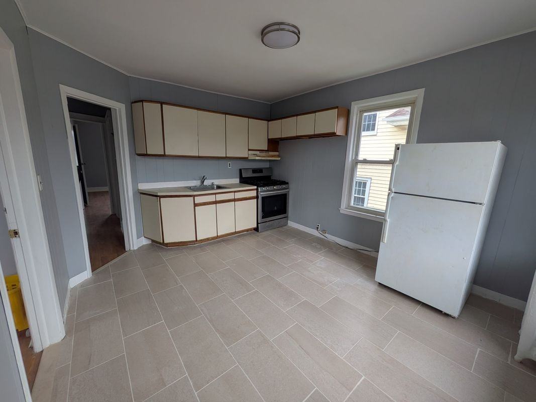 8557 151st St ##2fl - Photo 2 of 11