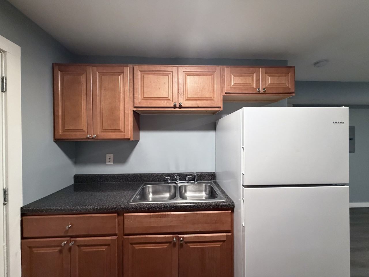 1954 Dunlap Avenue #3 - Photo 5 of 11