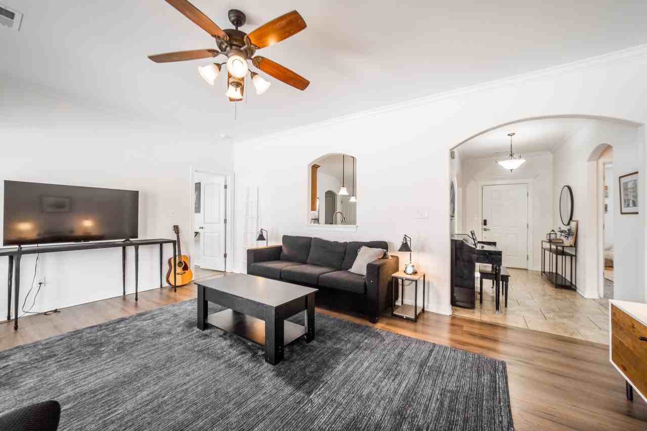 3960 W Mountain View Dr #NA - Photo 6 of 33