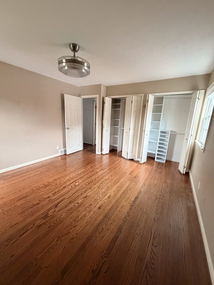 9410 Tiverton Way #NA - Photo 5 of 5