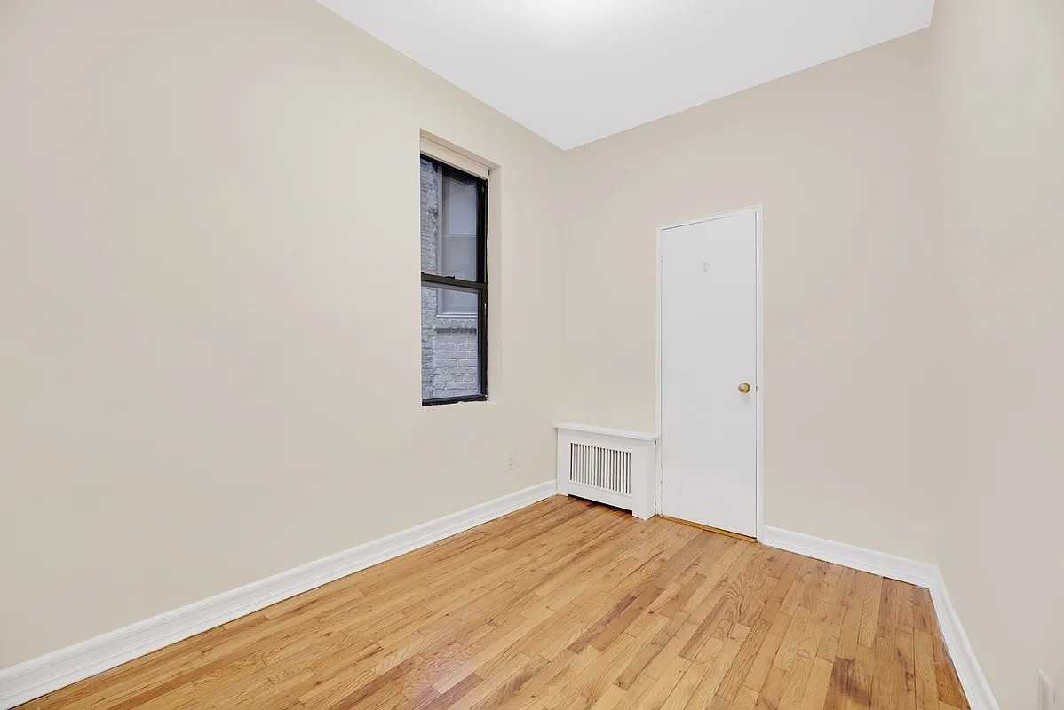 E 74th St #1 - Photo 2 of 20