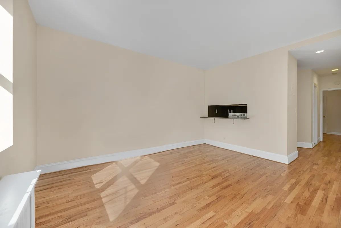 E 74th St #1 - Photo 3 of 20