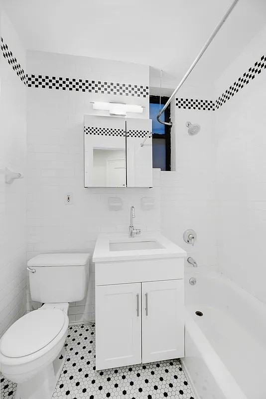 E 74th St #1 - Photo 5 of 20