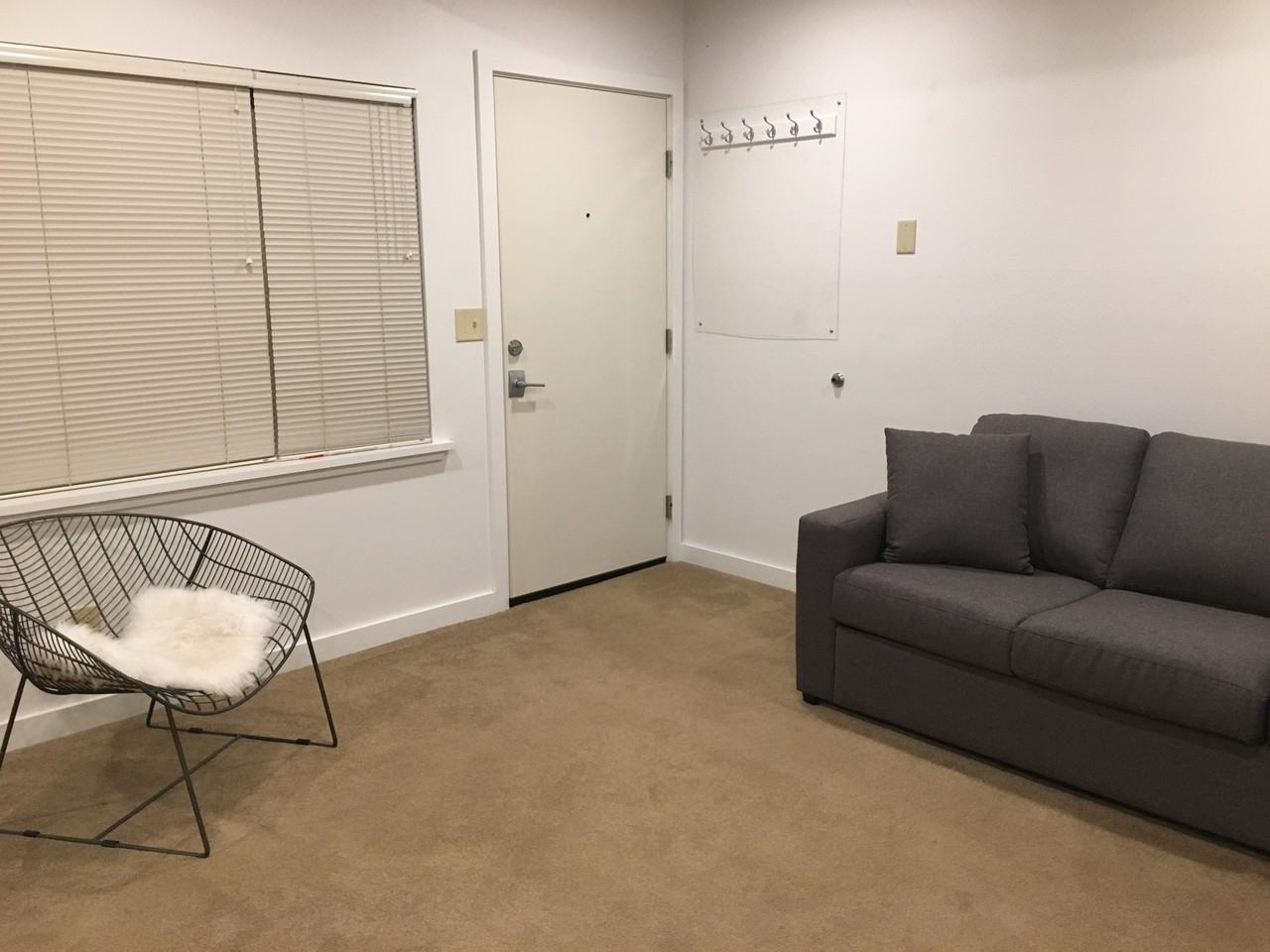 2318 Ne 51st St #4 - Photo 2 of 25